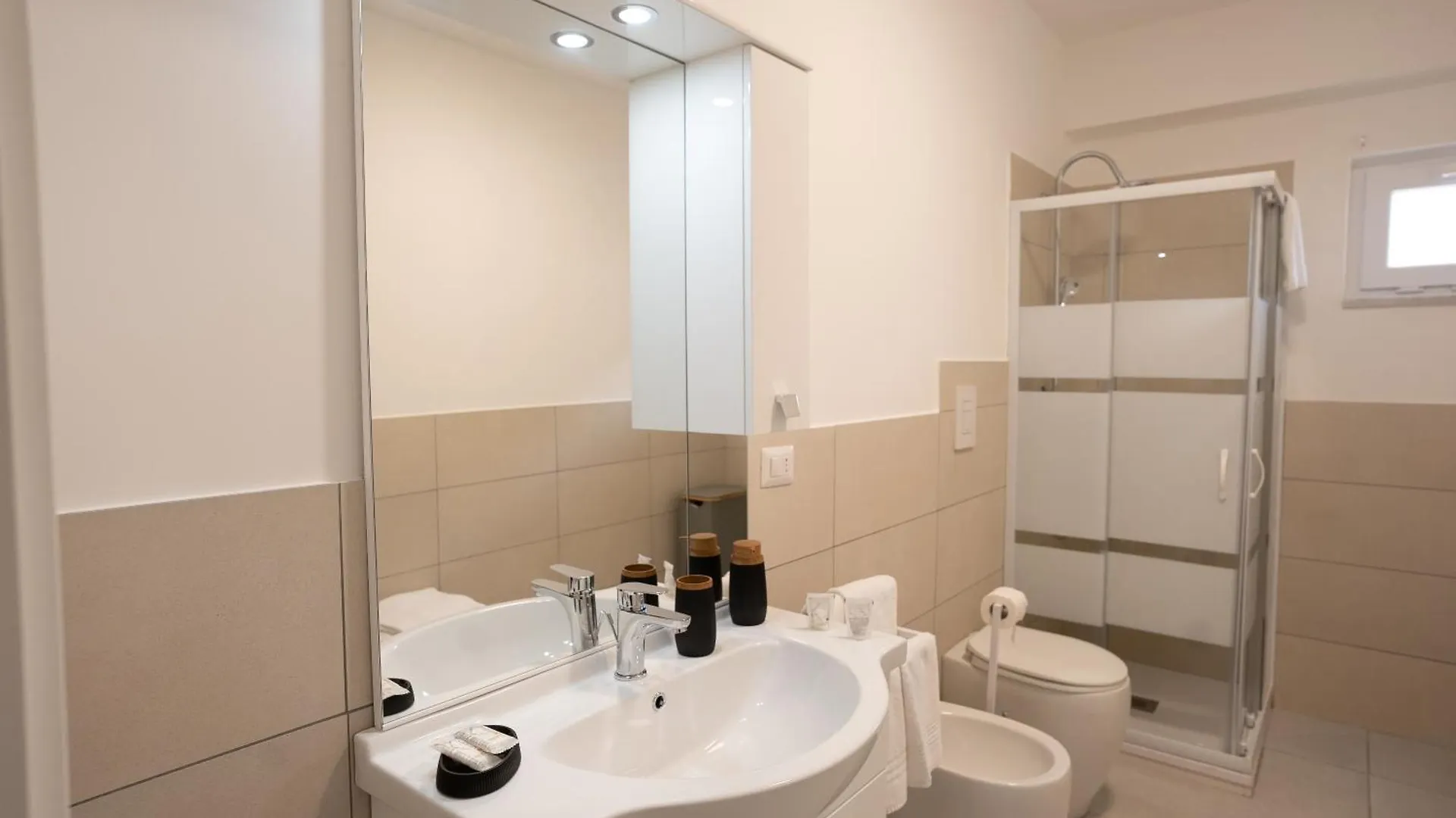 Capri Residence Casoria 0*,